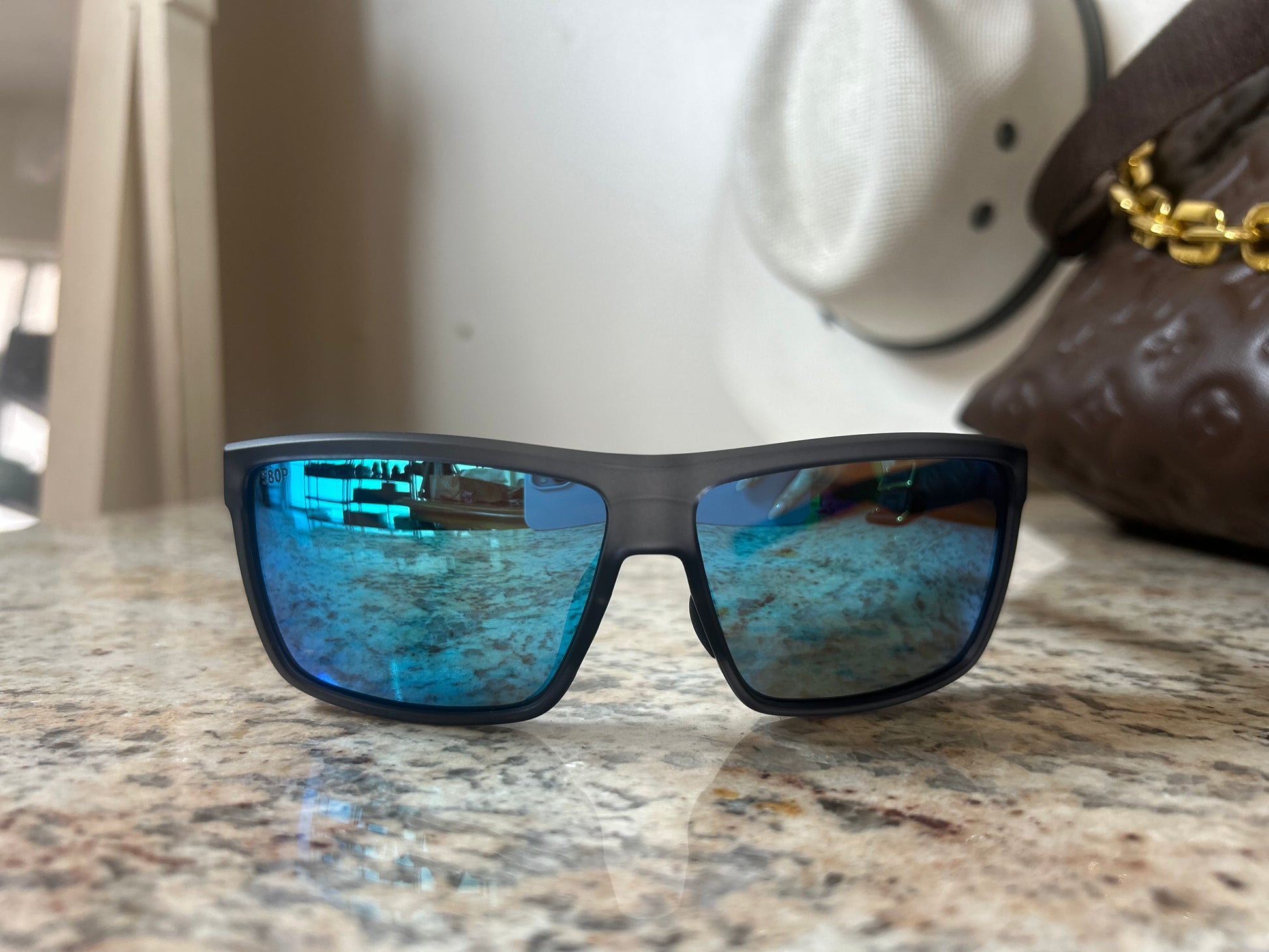 COSTA polarized